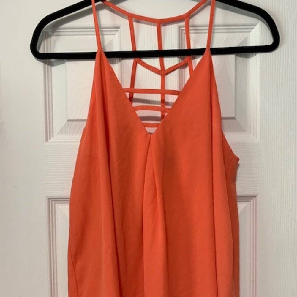 Collective Concepts Strappy Flowy Tank - Picture 1 of 6